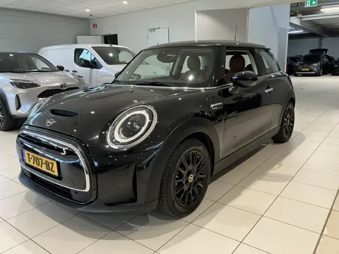 MINI Electric MINI Camden 33 kWh | Cognac kleurig leder | Nieuwstaat | Apple Carplay |