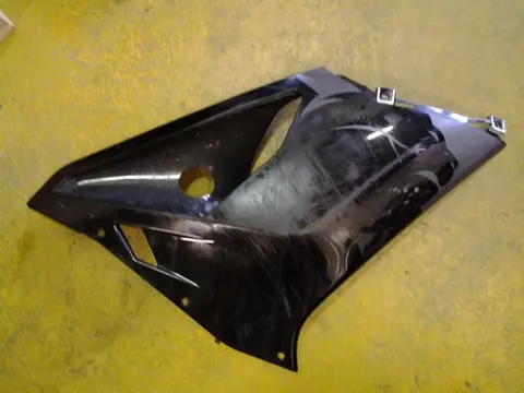 RECHTER ZIJKUIP Aprilia RSV 1000 2004 - 2005 / 2006 - 2008