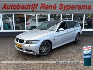 BMW 3 Serie Touring 318i Business Line | Trekhaak | Parkeer Sensoren | Sportstoelen | Navi | Cruise