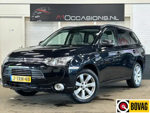 Mitsubishi Outlander 2.0 PHEV Instyle+ (bj 2014, automaat)