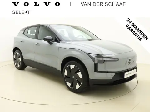 Volvo EX30 Extended Range Plus / Harman&Kardon Audio / 19'' / El. Achterklep / PDC + Camera / Zwart 