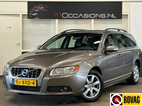 Volvo V70 2.0T Summum + AUTOMAAT + LEDER !! (bj 2011)