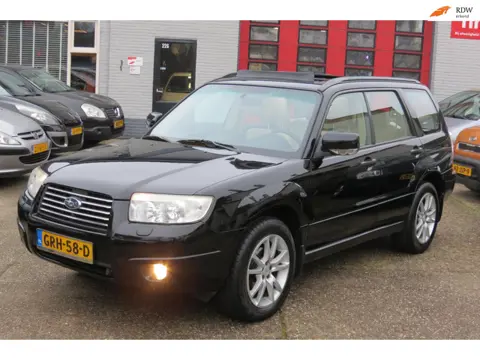 Subaru FORESTER 2.0 X Comfort Pack , AUTOMAAT .LEDER , PANO DAK ,NWE APK