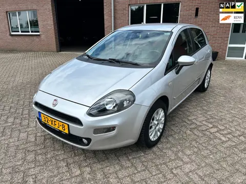 Fiat Grande Punto 1.4 Active // Automaat // APK 30-5-2027