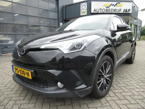 Toyota C-HR 1.2 Executive / NAV / Camera / Stoelverwarming / Climate Control
