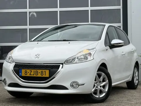 Peugeot 208 1.2 PureTech Style 82pk | Airco | Bluetooth | Cruise control | Isofix bevestiging voor k