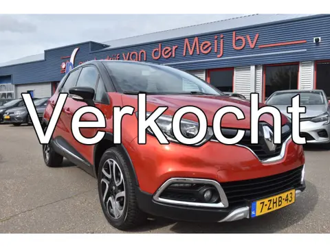 Renault Captur 0.9 TCe Helly Hansen , TREKHAAK , A UITRIJ CAM , CLIMATR , CR CONTR , NAVI , LMV17 ,