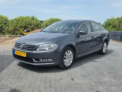 Volkswagen Passat 2.0 TSI Comfortline 2011 nieuwe APK!