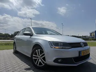Volkswagen Jetta 1.6 TDI Navigatie|Cruise|Sensoren|Clima