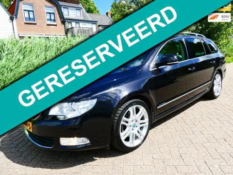 Skoda Superb Combi 1.8 TSI 161pk Elegance Leder Navi Trekhaak 1500kg.