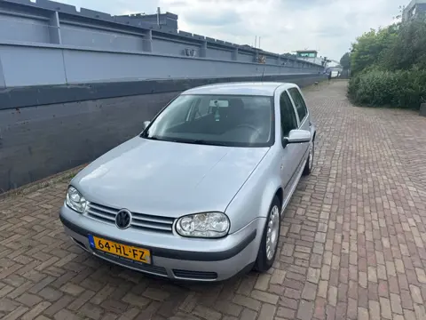 Volkswagen Golf 1.6 Trendline - AUT - AIRCO - APK 06-27