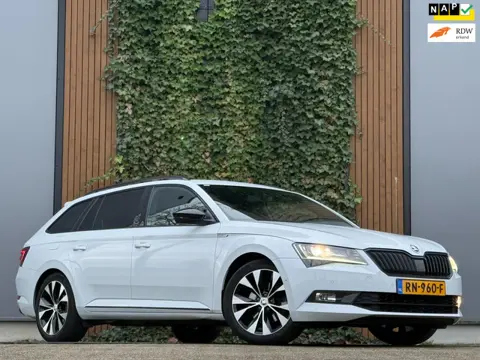 Skoda Superb Combi 1.4 TSI ACT Sportline Business|RS STOELEN|TREKHAAK|STANDKACHEL