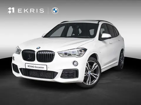 BMW X1 xDrive20i | High Executive | M Sportpakket | Achteruitrijcamera | Panoramadak | Stoelverwarmi