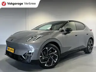 Lynk & Co 02 More 66 kWh | Navigatie/Android/Apple Carplay | LM Velgen 20" | Panoramadak | Voorstoel