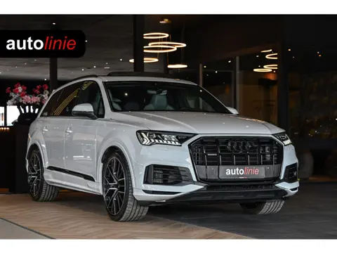 Audi Q7 55 TFSI e quattro S-Line, RS Stoelen, Pano, Luchtvering, B&O, 22", Matrix!