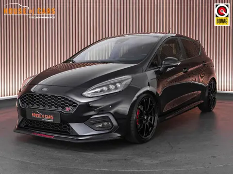 Ford Fiesta ST-3 1.5 200pk PERFORMANCE PACK |Milltek dual outlet|Maxton|Sparco 18"|Revo intake|EBC r