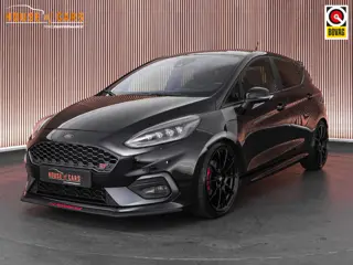 Ford Fiesta ST-3 1.5 200pk PERFORMANCE PACK |Milltek dual outlet|Maxton|Sparco 18"|Revo intake|EBC r