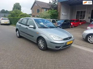 Ford Focus 1.4-16V Ambiente