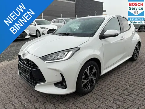 Toyota Yaris 1.5 Hybrid 115 Business Plus