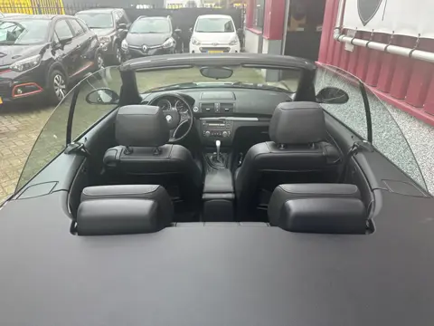 BMW 1-serie Cabrio 120i High Executive // 122 DKM NAP // Automaat // Clima // Cruise control // PDC 