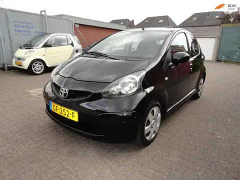 Toyota Aygo 1.0-12V ( KM 143803 AIRCO)