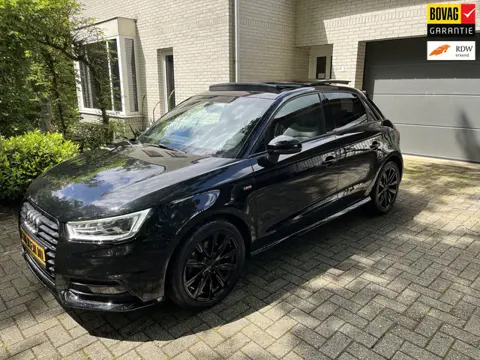 Audi A1 Sportback 1.4 TFSI Sportback S-line Automaat, Pano, Xenon, 5drs. 2016