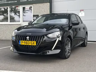 Peugeot 208 1.2 PT ActivePack Nap  Carplay Navi Clima Led Line Assist 1e Eigenaar