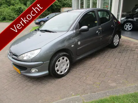 Peugeot 206 1.4 Génération Nette Auto! Kilometerstand Nap!
