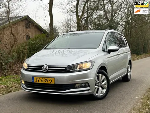Volkswagen Touran 1.6 TDI SCR Comfortline | 7-Persoons + Automaat + Navi + Cruise + Clima + Trekhaak