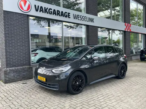 Volkswagen ID.3 First Plus 58 kWh | Carplay | Adpt. cruise | 19" velgen |