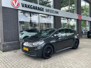 Volkswagen ID.3 First Plus 58 kWh | Carplay | Adpt. cruise | 19" velgen |