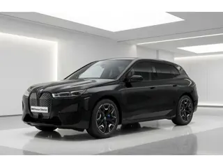 BMW iX xDrive40 | 22" | Laserlight | CoPilot | Pano Sky Lounge | Harman Kardon | Trekhaak