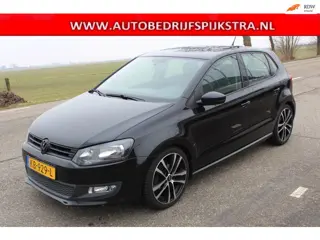 Volkswagen Polo 1.4-16V Highline // 5-DRS / APK 03/2027 //