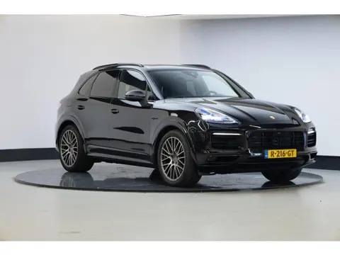 Porsche Cayenne 3.0 E-Hybrid Platinum Edition | Sportdesign | Sportchrono | Trekhaak | Sportuitlaat 