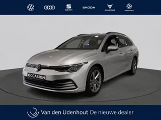 Volkswagen Golf Variant 1.0 eTSI Automaat Life | 17" | Navigatie | Binnenkort beschikbaar |