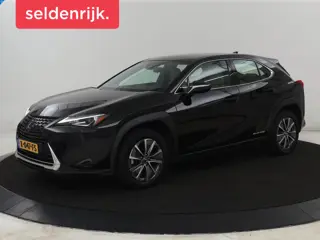 Lexus UX 300e 54 kWh | Alcantara | Adaptive cruise |  Carplay | Full LED | Elektrische stoelen | Cli