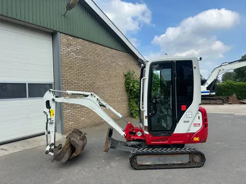 Takeuchi TB216 (bj 2016)