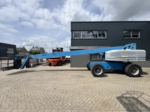 GENIE S-85 Telescoop hoogwerker / boomlift  4x4 DEUTZ DIESEL 27,9M Werkhoogte 2007