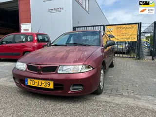 Mitsubishi Carisma 1.6 GL Ijskoude airco!/BT/Stuurbekrachtiging/Centrale Vergrendeling