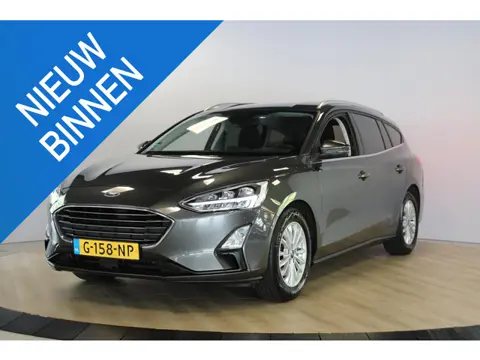 Ford Focus Wagon 1.0 EcoBoost Titanium Business | Trekhaak
