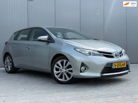 Toyota Auris 1.8 Hybrid Lease DEALER ONDERHOUD!