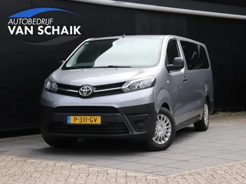 Toyota PROACE Shuttle 1.5 D-4D Cool Long | 9 PERS. | CRUISE | NAVI | PDC | APPLE CARPLAY |