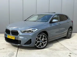 BMW X2 XDrive25e High Executive M-Sport | 19' LMV | Head-Up | Lederen Bekleding | Memory | Panoramad