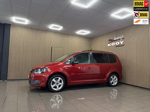 Volkswagen Touran 1.2 TSI Highline BlueMotion * 7 Persoons / Panoramadak / Trekhaak / Navigatie *