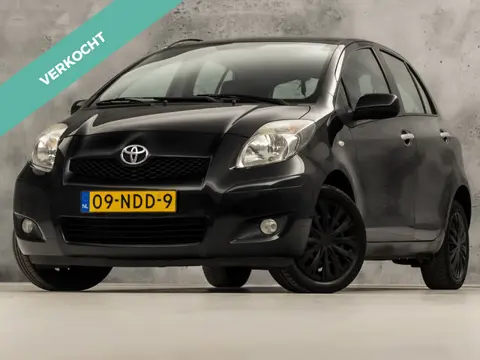 Toyota Yaris 1.3 VVTi Sport (CLIMATE, 5 DEURS, ELEK RAMEN, SPORTSTOELEN, TREKHAAK, NIEUWE APK, NIEUW