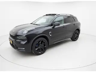 Lynk & Co 01 1.5 Plug-in Black Edition | Panoramadak|360 Camera