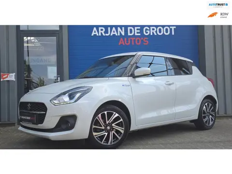 Suzuki Swift 1.2 83PK Full options! Acc Clima Dealer OH Keyless Carplay Camera