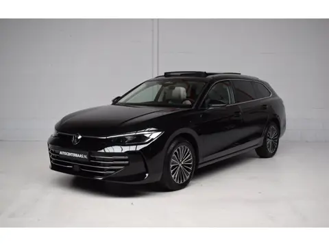 Volkswagen Passat Variant 1.5 eHybrid Elegance PANORAMADAK / 360CAMERA / LEER / HEAD-UP / BTW / IQ-L