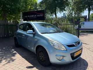 Hyundai I20 1.4i DynamicVersion 5Drs Airco Elec-ram
