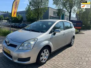 Toyota Verso 1.6 VVT-i Terra - AIRCO - CRUISE - TREKHAAK !